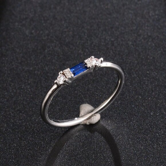🍁 Silver Blue Chic Rectangle Round Gems Dainty Ring for Women, VIP182 - Picture 2 of 5
